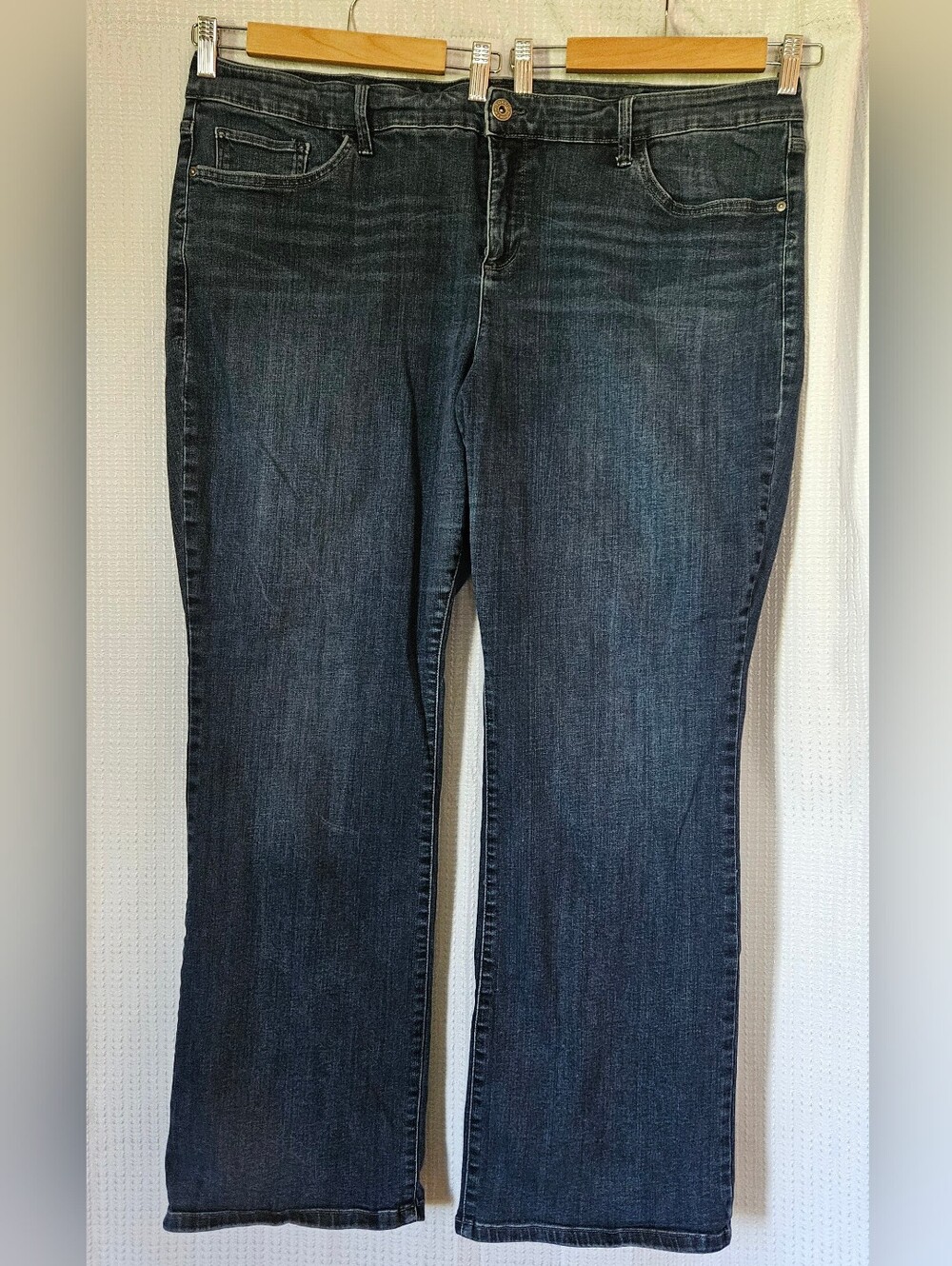 Torrid Slim Bootcut Mid Rise Stretch denim jean Plus size 24R